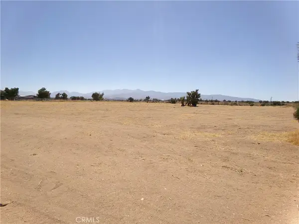 9176 Arrowhead Road, Phelan, CA 92371