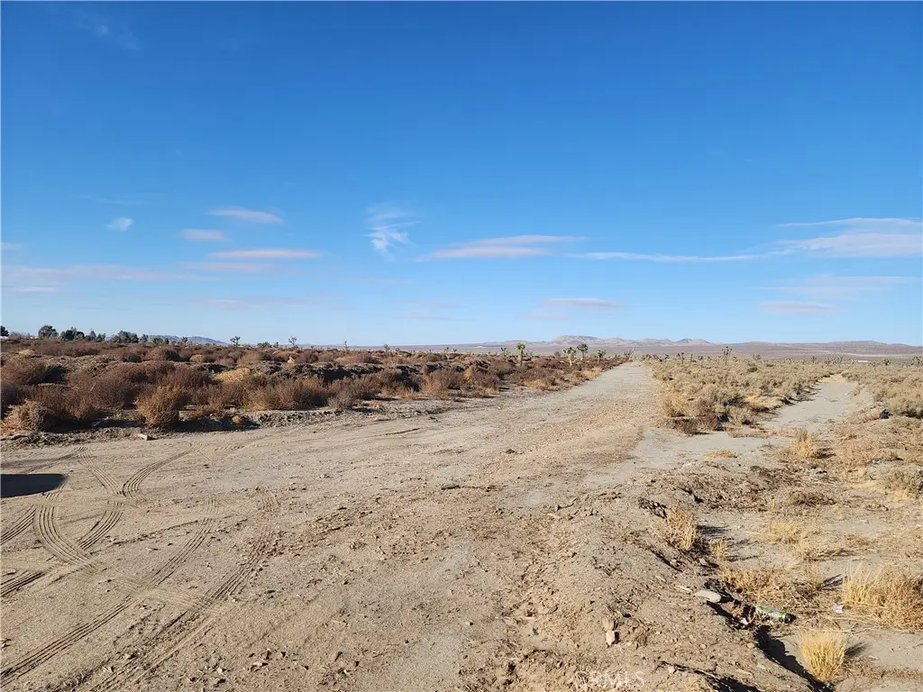 10000 El Mirage Road, Adelanto, CA 92301 - #1
