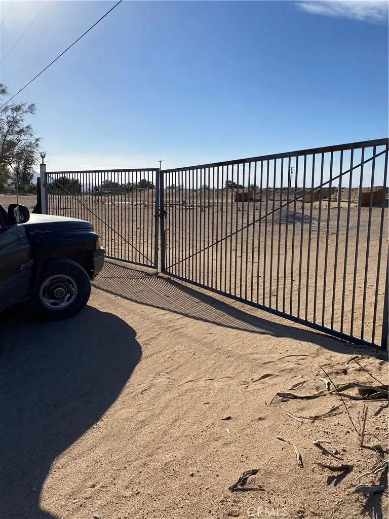 39375 Tami Road, Newberry Springs, CA 92365 - Image #2