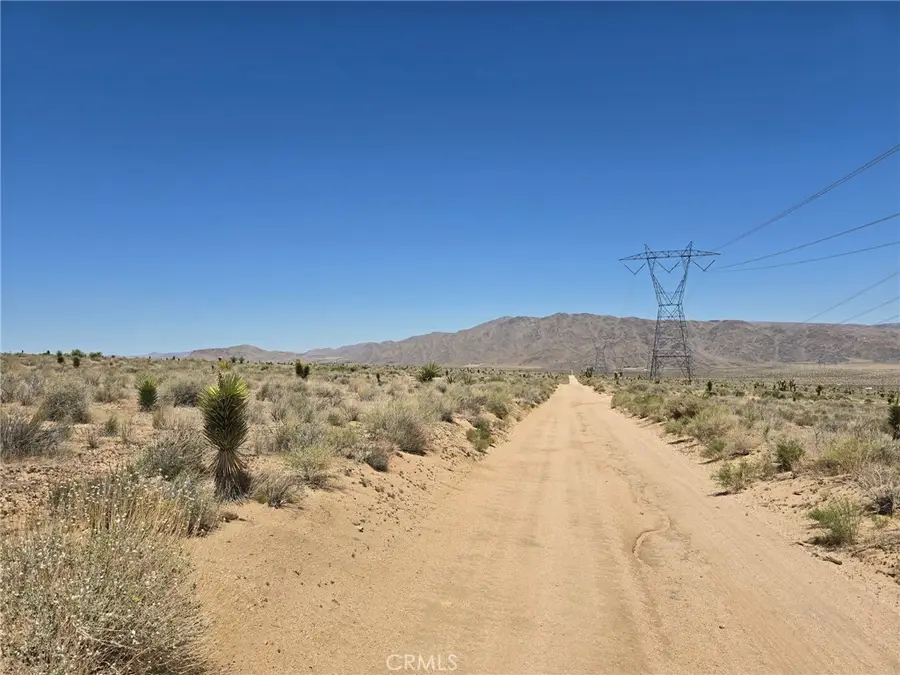 22 Canyon View Road, Apple Valley, CA 92308 - #3