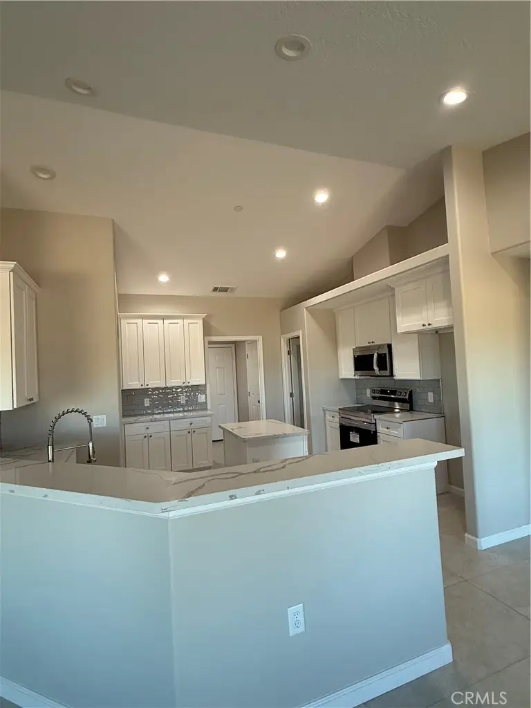 18238 Talisman Street, Hesperia, CA 92345 - Image #3