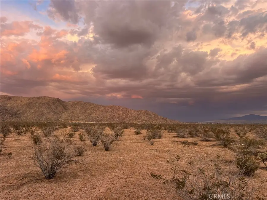 3 Del Oro Road, Apple Valley, CA 92308 - #2