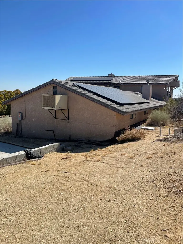 16102 E Avenue Y8, Llano, CA 93544 - Image #2