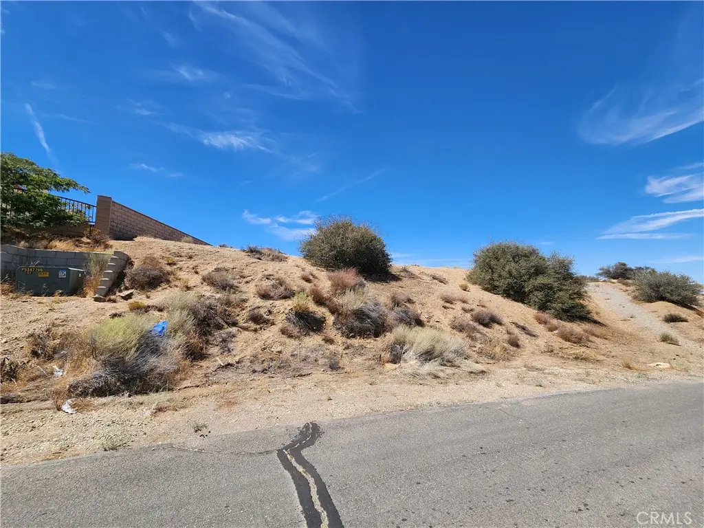 8340 Highland Court, Oak Hills, CA 92344 - Image #1