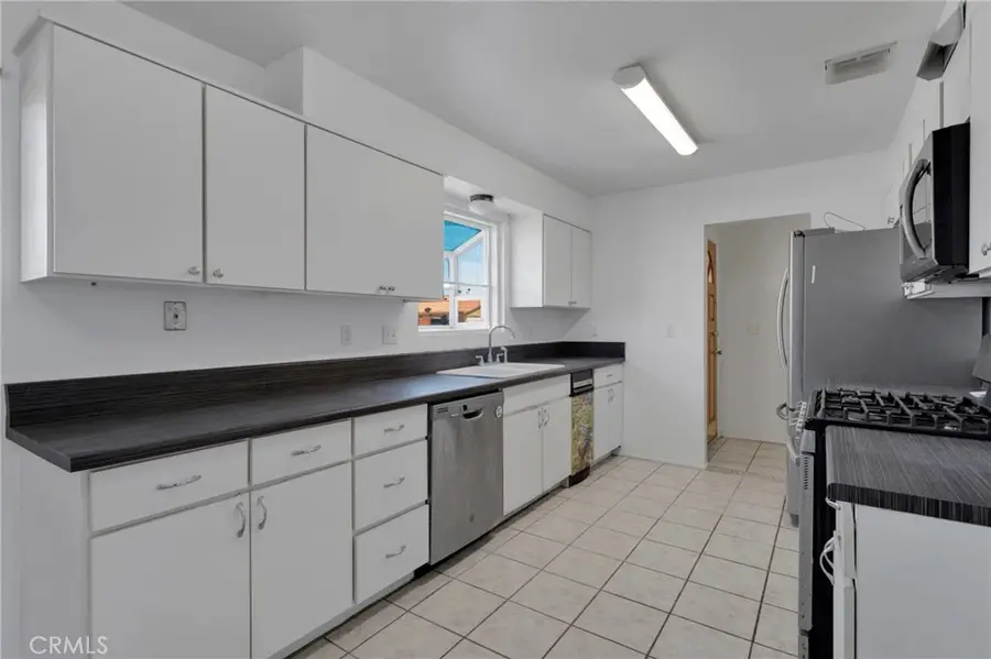 26600 Corona Drive, Helendale, CA 92342 - #3