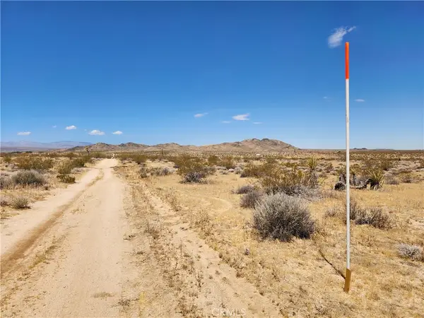 15 Bowman Trail, Joshua Tree, CA 92252