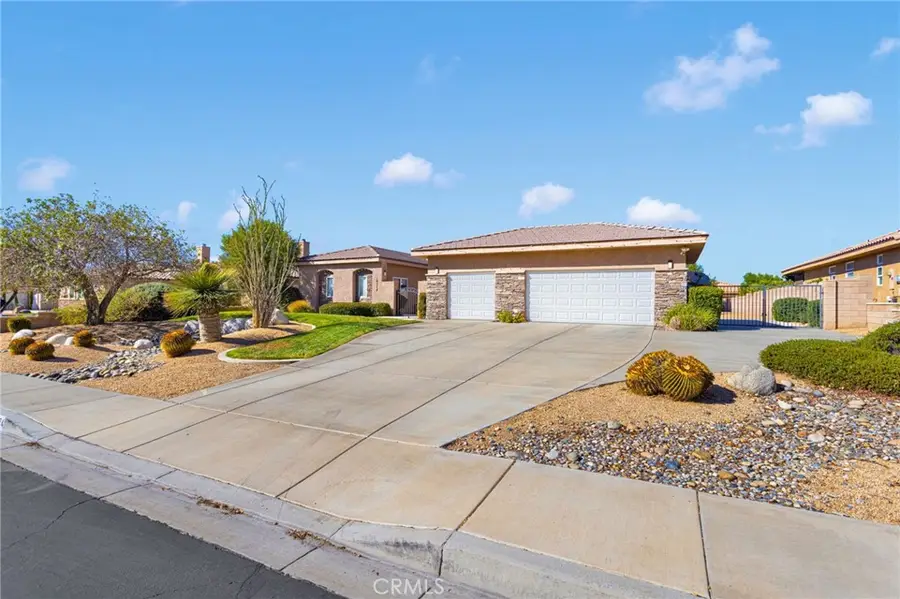 19274 Kanbridge Street, Apple Valley, CA 92308 - Image #2