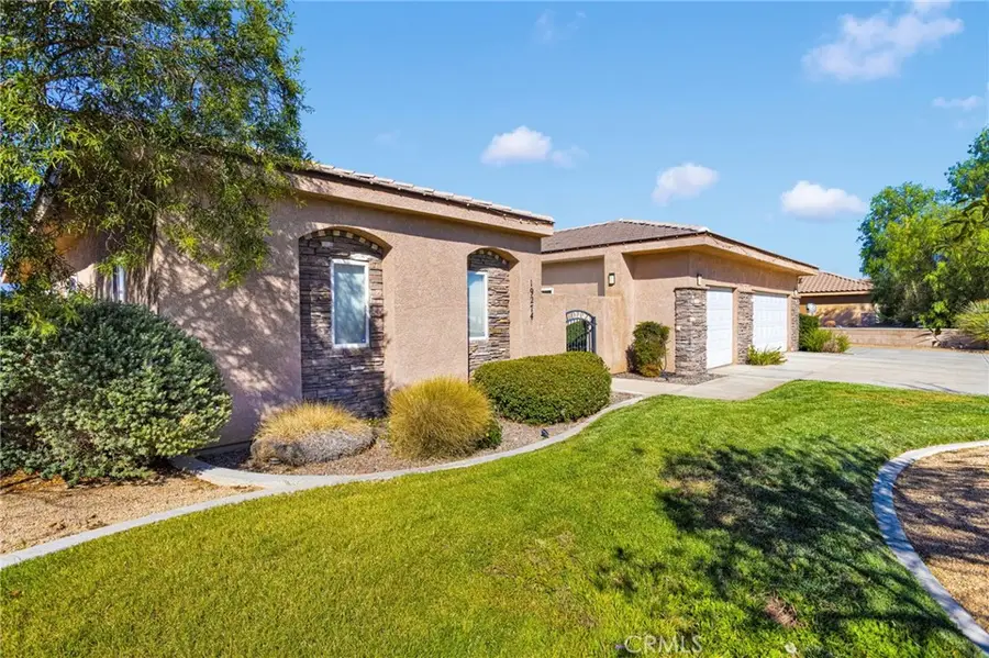 19274 Kanbridge Street, Apple Valley, CA 92308 - Image #3