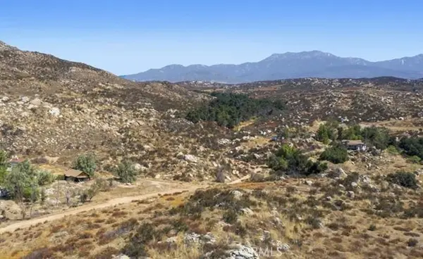 42190 Cactus Valley, Hemet, CA 92544