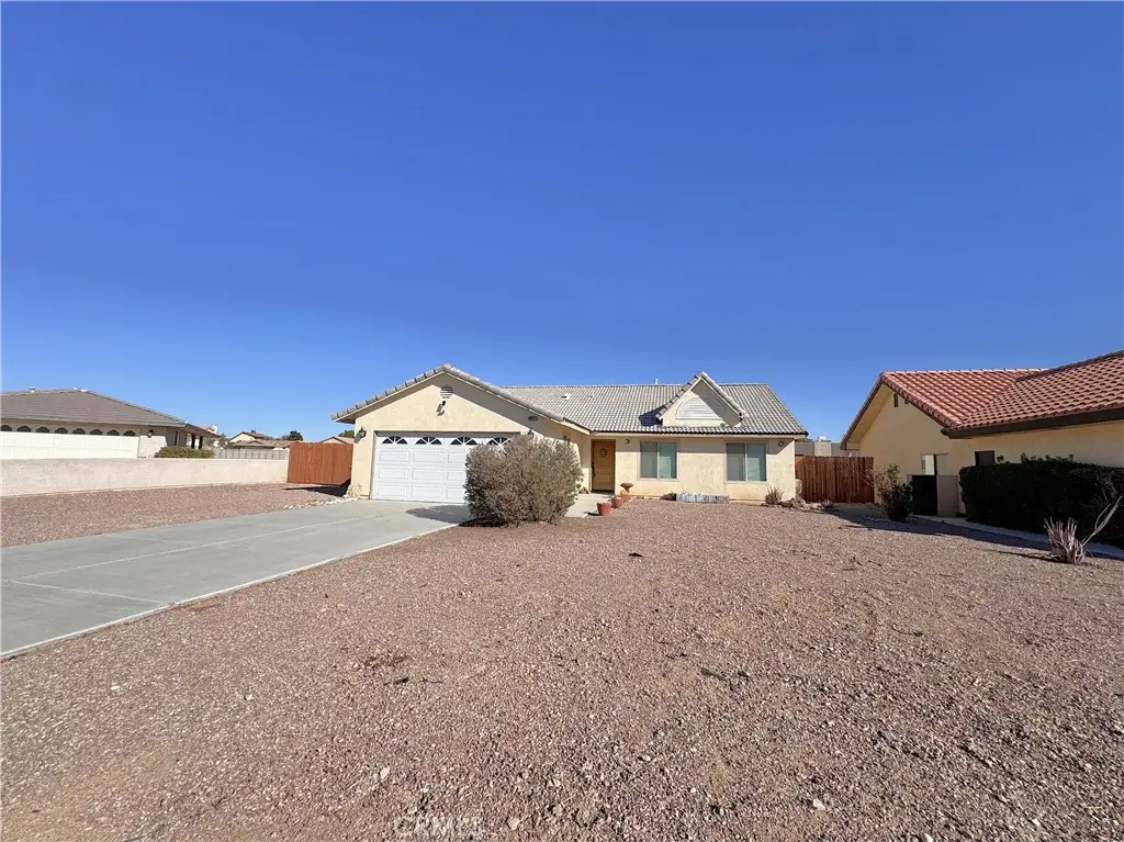 14752 Grafton Lane, Helendale, CA 92342 - Image #1