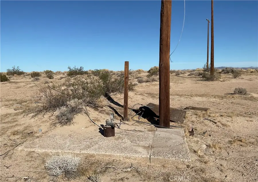 47039 Palma Vista Rd, Newberry Springs, CA 92365 - Image #2