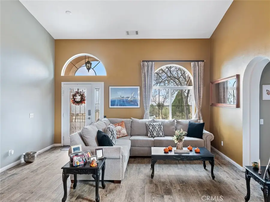 10160 Pineview Road, Pinon Hills, CA 92372 - Image #3