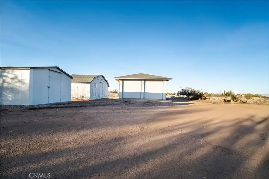 14032 Tioga Street, Oak Hills, CA 92344 - Image #3