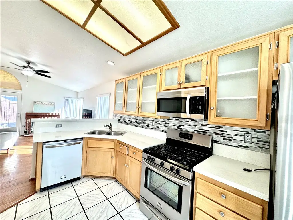 12709 Gaines, Victorville, CA 92392 - Image #1