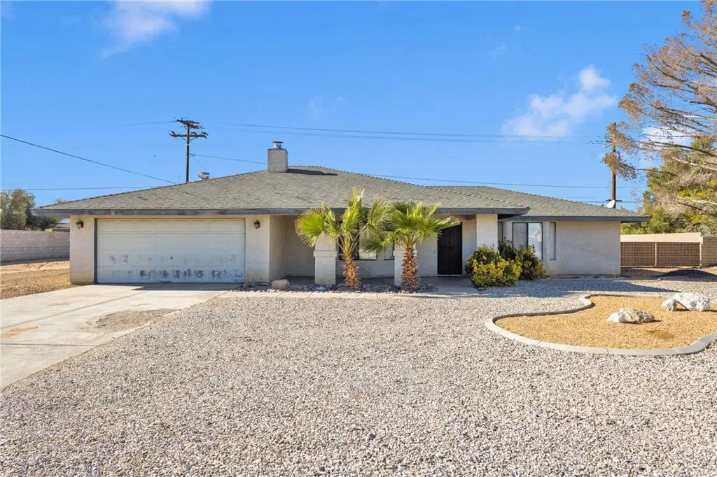 13910 Rincon, Apple Valley, CA 92307 - Image #1