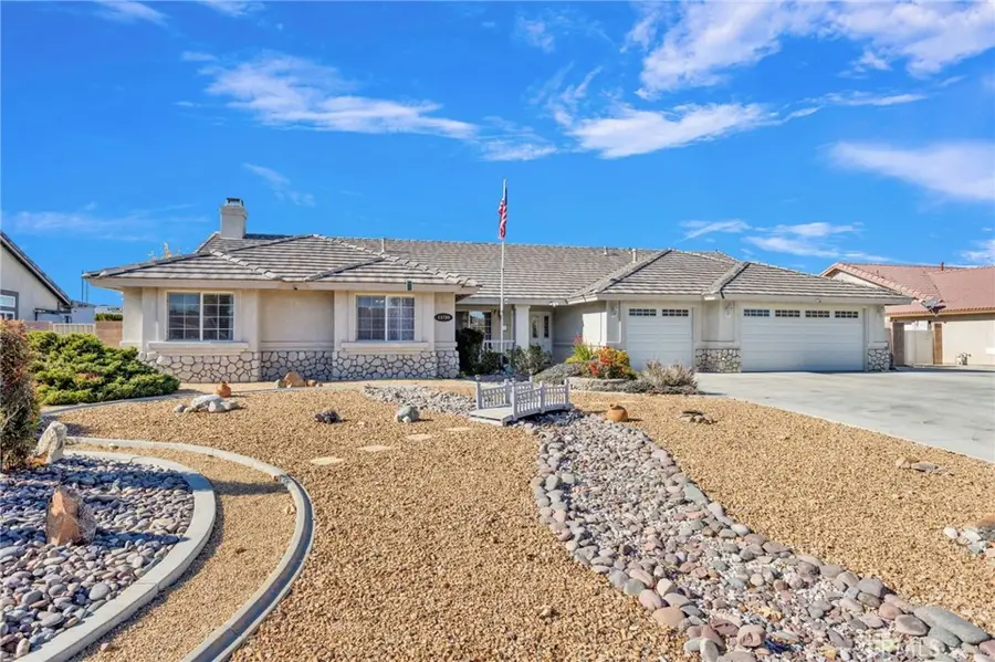 13780 Havasu, Apple Valley, CA 92307 - Image #3