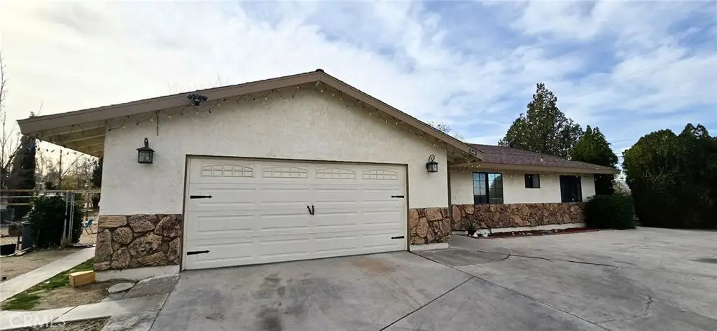 15481 Eto Camino, Victorville, CA 92394 - Image #1