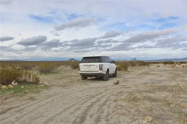 11 Holly Street, Phelan, CA 92371