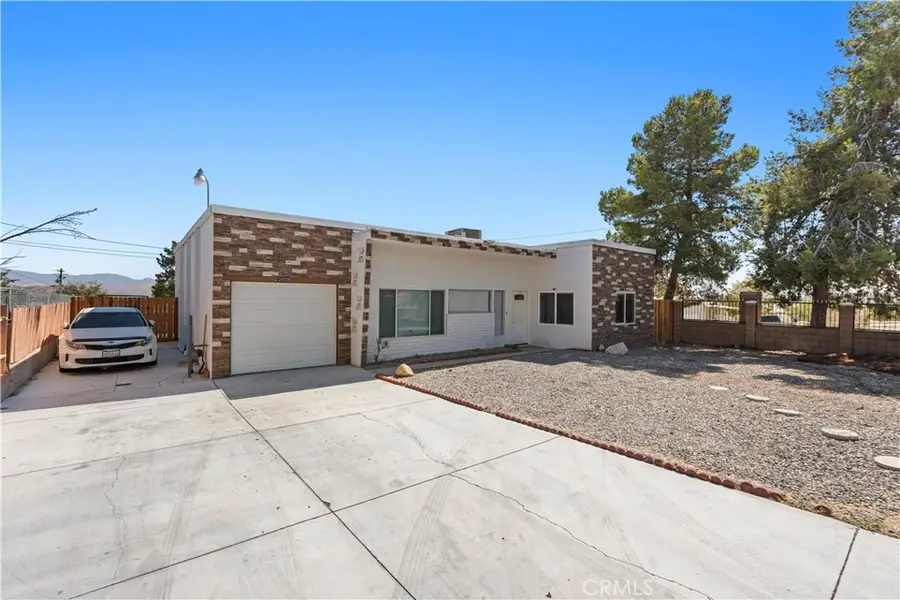 23859 South Road, Apple Valley, CA 92307 - #2