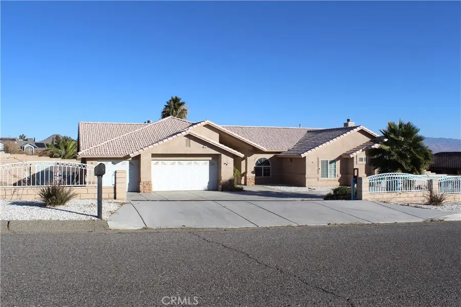 16263 Chiwi Road, Apple Valley, CA 92307 - #2