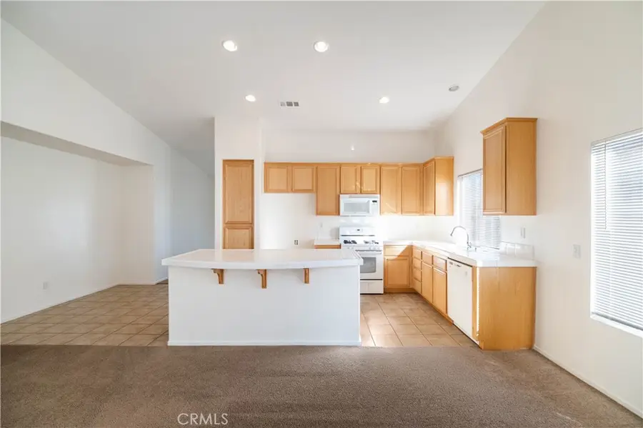 13125 Georgetown Lane, Victorville, CA 92392 - Image #3