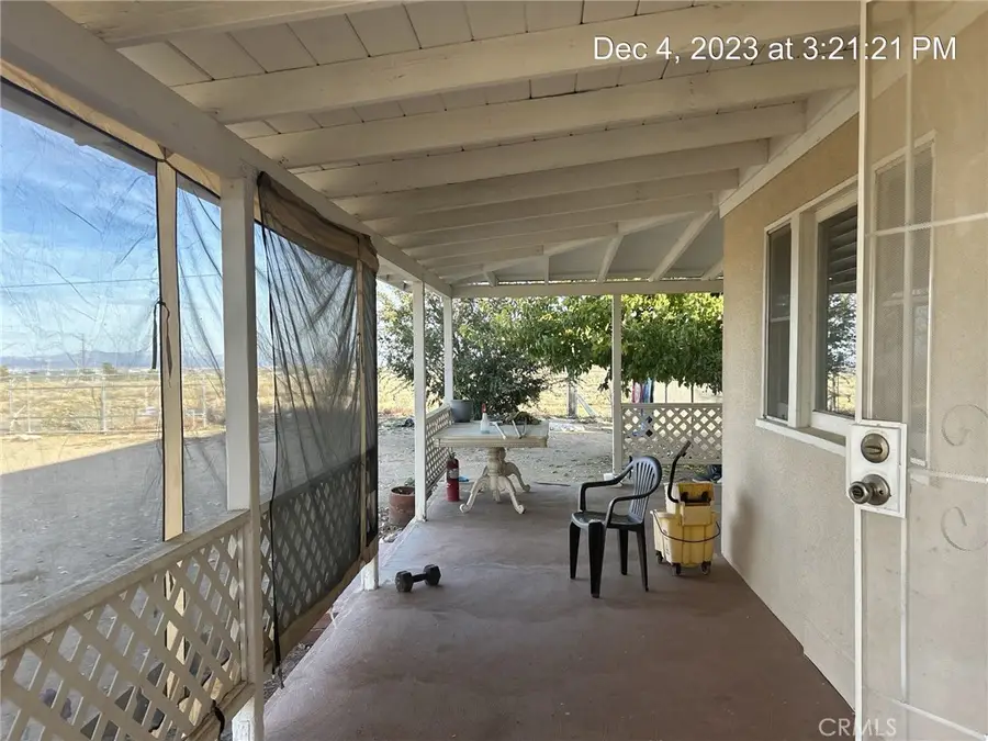 9548 White Road, Phelan, CA 92371 - #2
