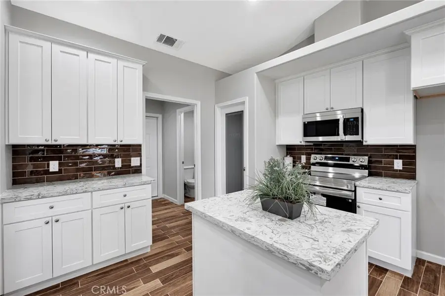 17995 Seaforth Street, Hesperia, CA 92345 - #3
