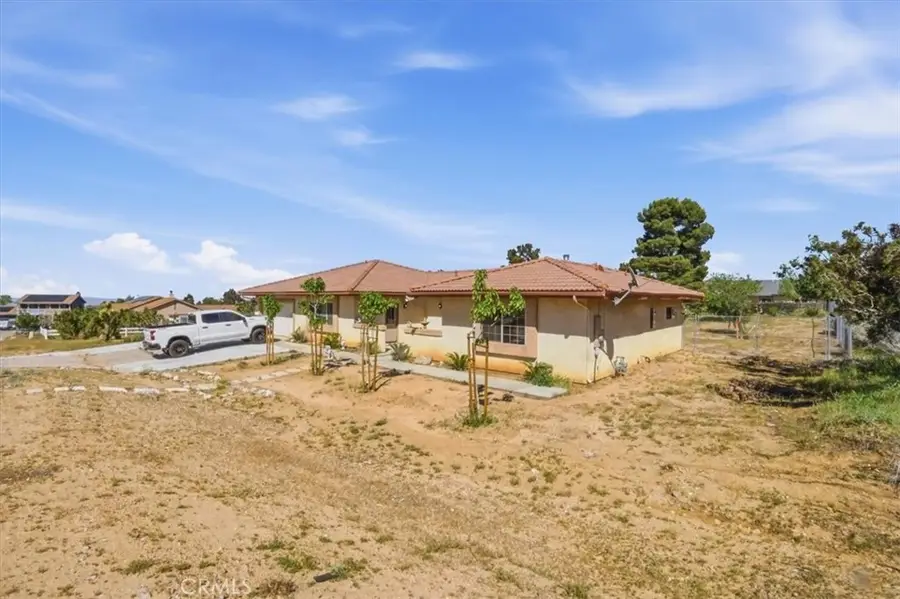 9323 Serra, Phelan, CA 92371 - #2