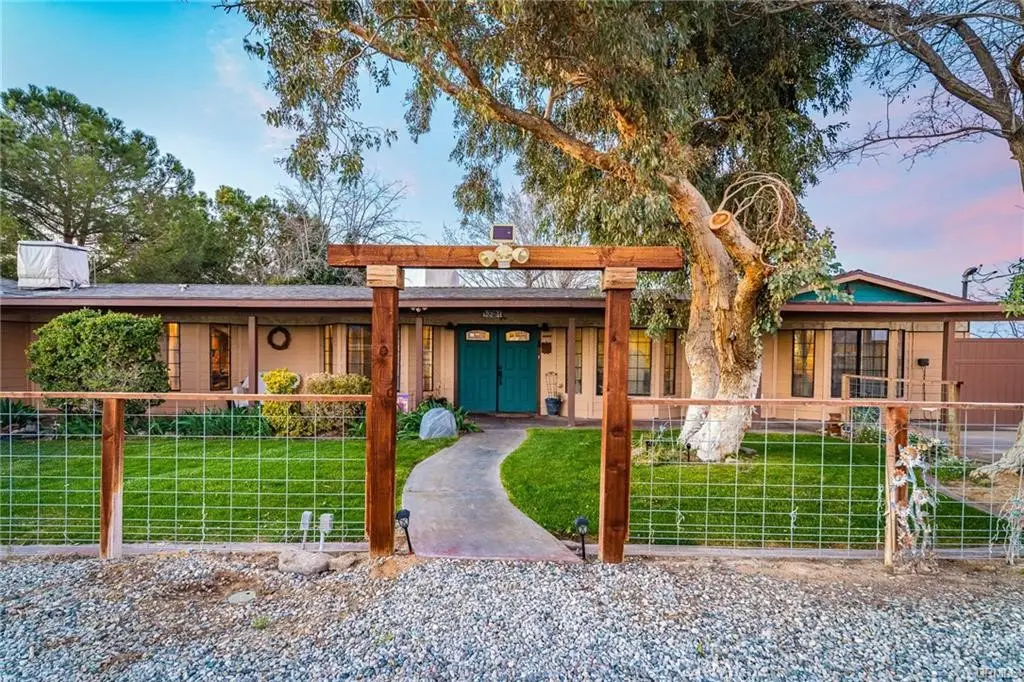 1821 W Columbia, Lancaster, CA 93534 - #1