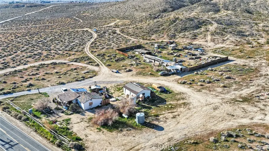11805 Cove, Lucerne Valley, CA 92356 - #2