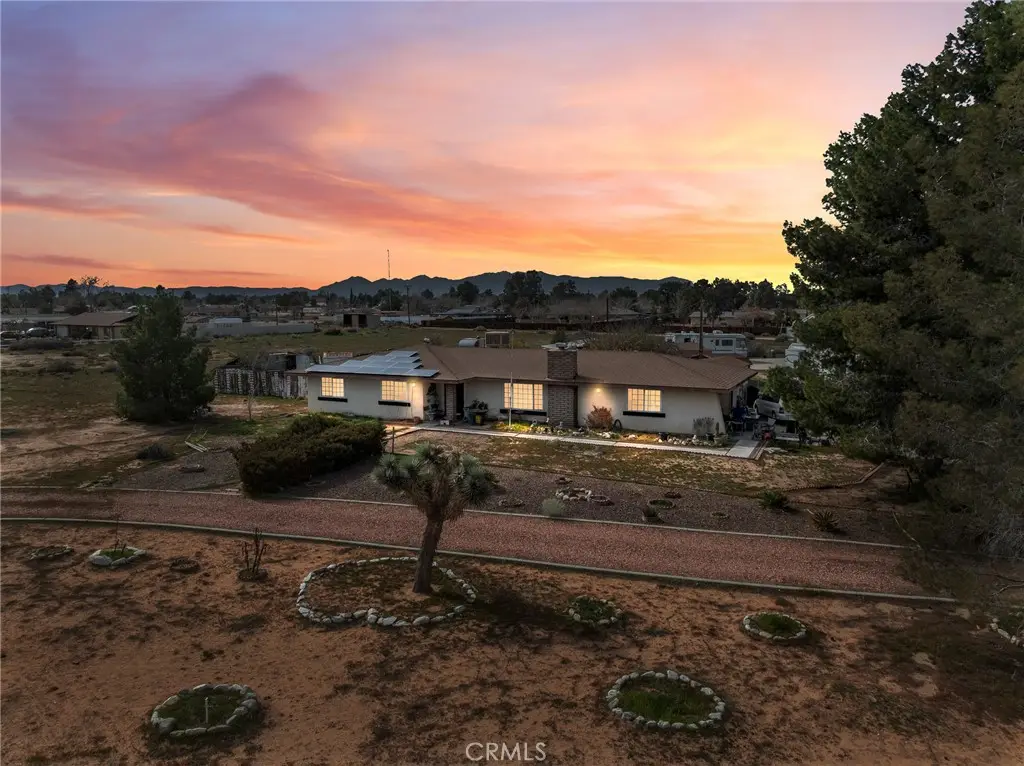20865 Tonawanda Road, Apple Valley, CA 92307 - Image #1