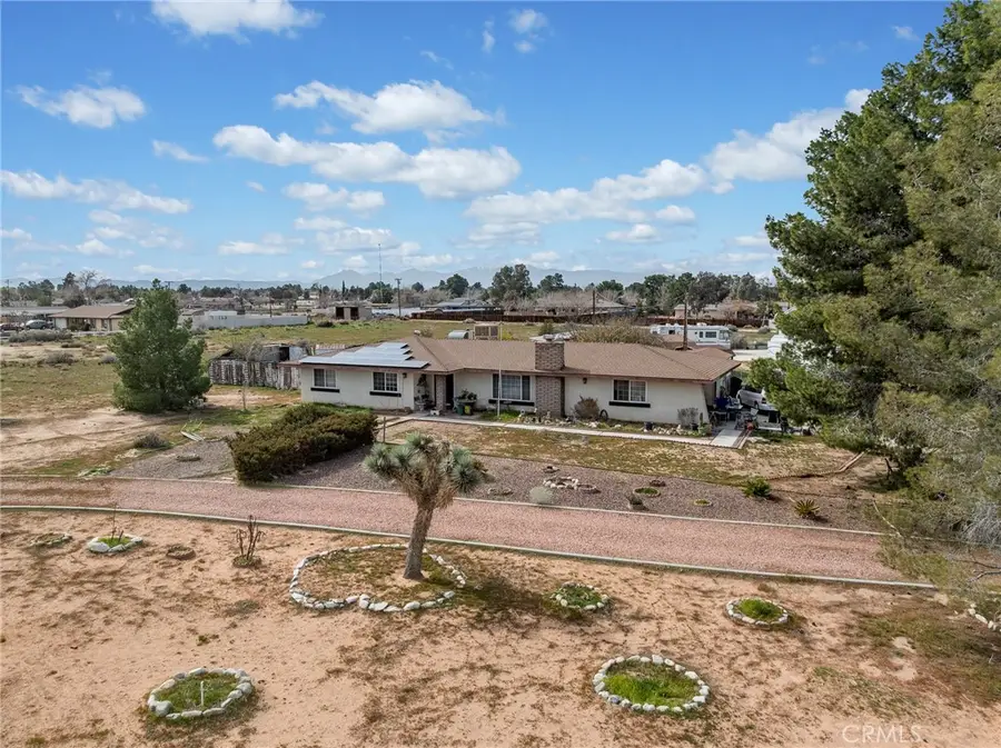 20865 Tonawanda Road, Apple Valley, CA 92307 - Image #2