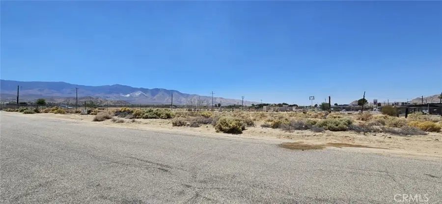 800 Oracle Rd., Lucerne Valley, CA 92356 - #3