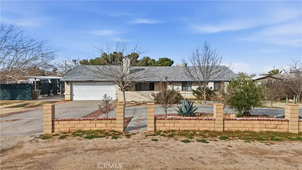 15572 Riverside Street, Hesperia, CA 92345 - #1