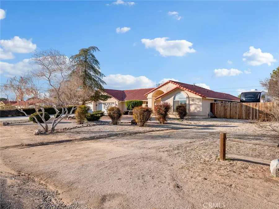 19544 Oneida, Apple Valley, CA 92307 - #3