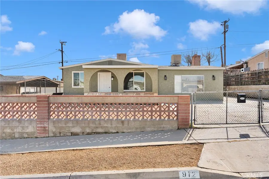 912 Kelly, Barstow, CA 92311 - #2
