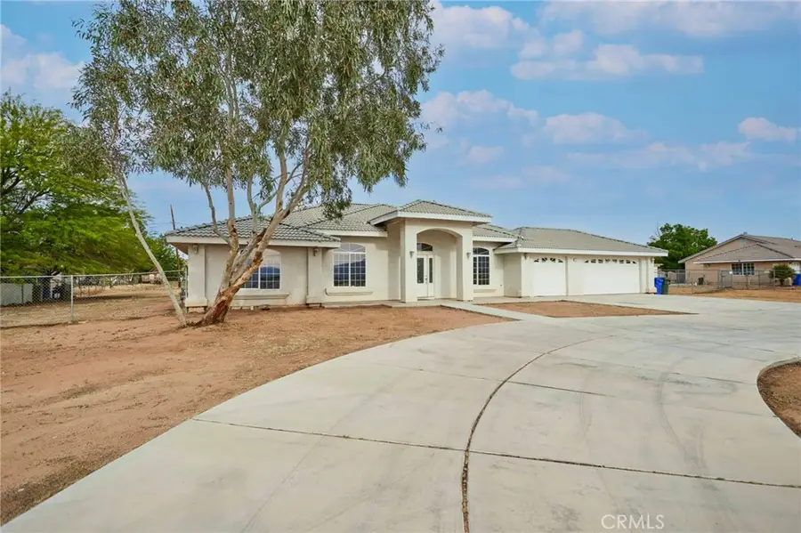 15876 Dale Evans, Apple Valley, CA 92307 - #3