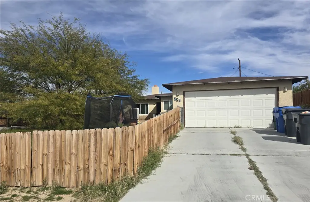 225 Woodham Avenue, Barstow, CA 92311 - #1