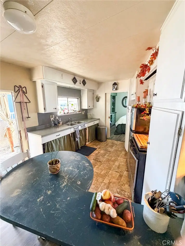 1000 Windy Pass #104, Barstow, CA 92311 - #2