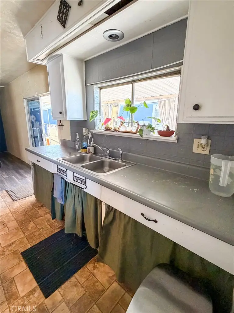 1000 Windy Pass #104, Barstow, CA 92311 - #3