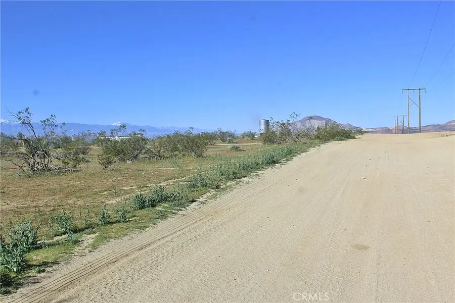 1 Kimshew Road, Apple Valley, CA 92307 - #3