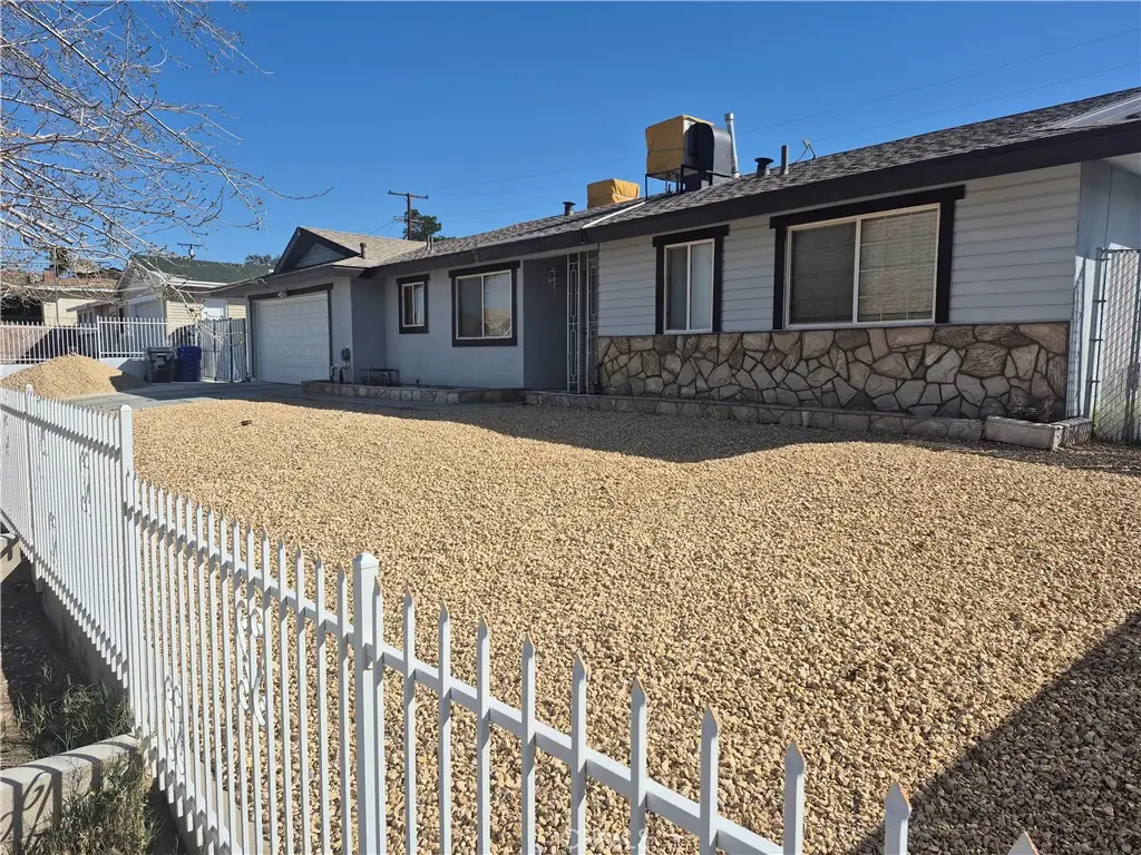 37149 Camarillo, Barstow, CA 92311 - #1