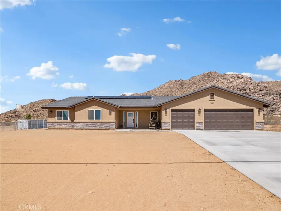 24162 Shoshone Road, Apple Valley, CA 92307 - #2