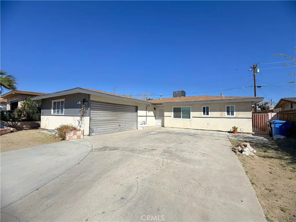 909 Las Amigas Drive, Barstow, CA 92311 - #1