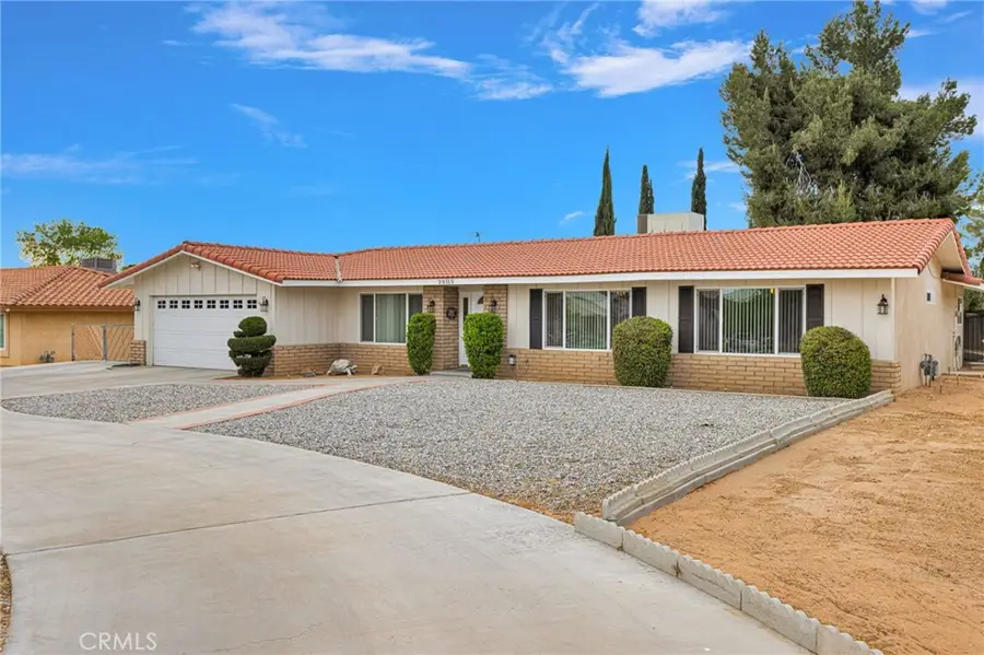 20115 Shoshonee, Apple Valley, CA 92307 - #3