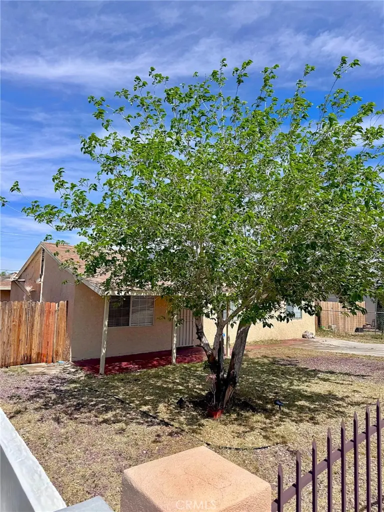 25380 Anderson Avenue, Barstow, CA 92311 - #2