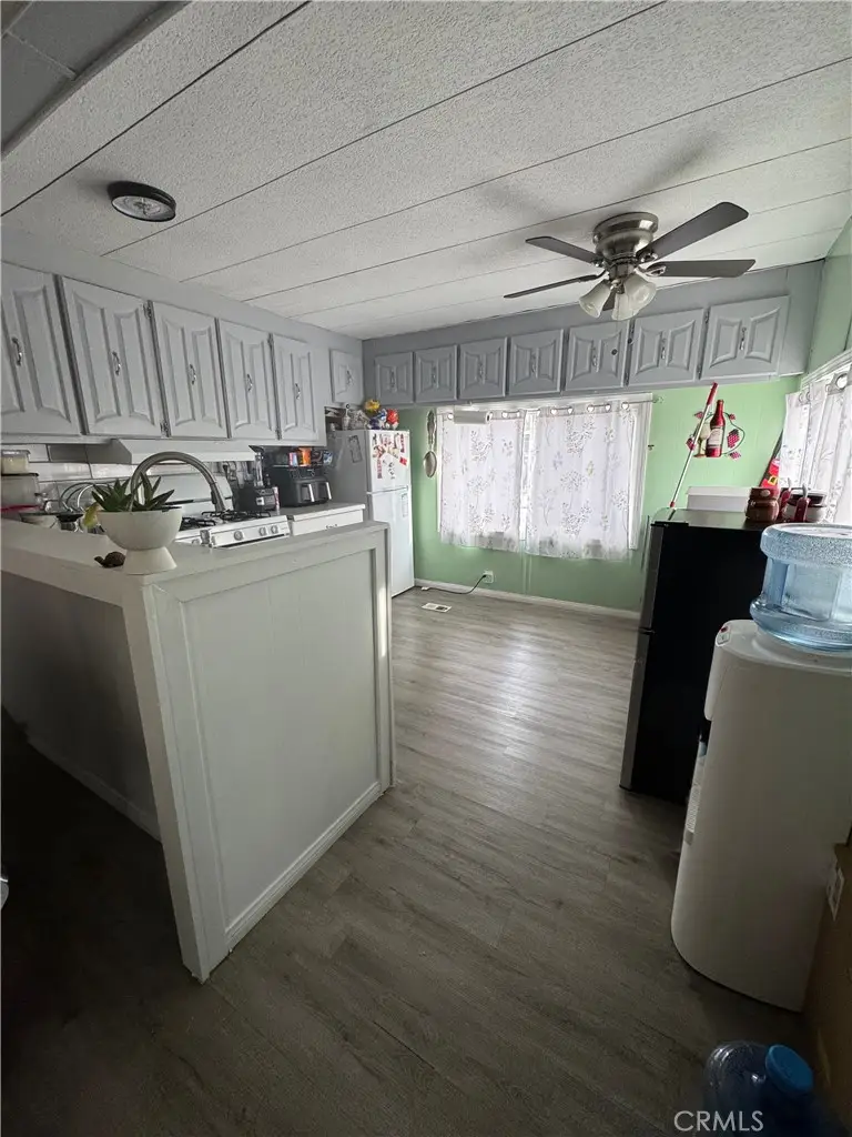 8562 C. Ave #13, Hesperia, CA 92345 - #2