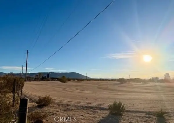 23585 Bear Valley, Apple Valley, CA 92308