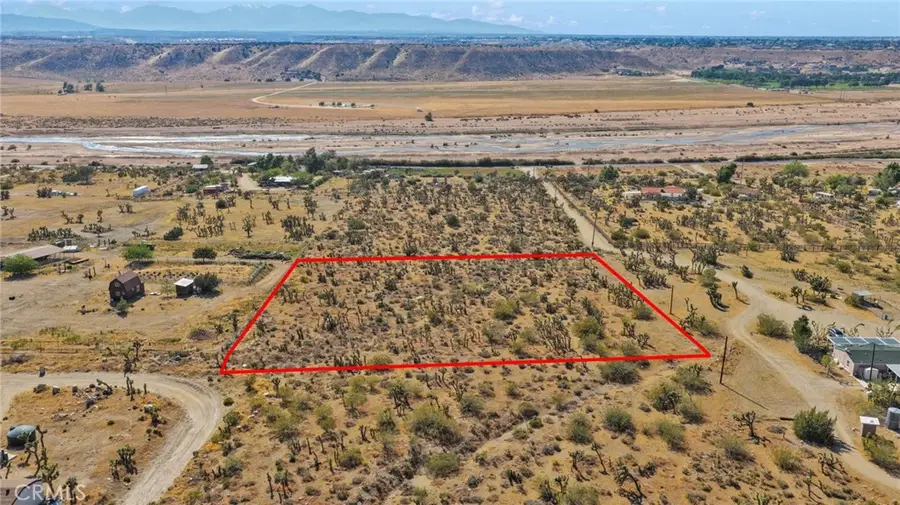 3 Lamprey Road, Apple Valley, CA 92308 - #2