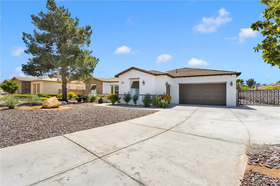 19277 Stratford Way, Apple Valley, CA 92308 - #3